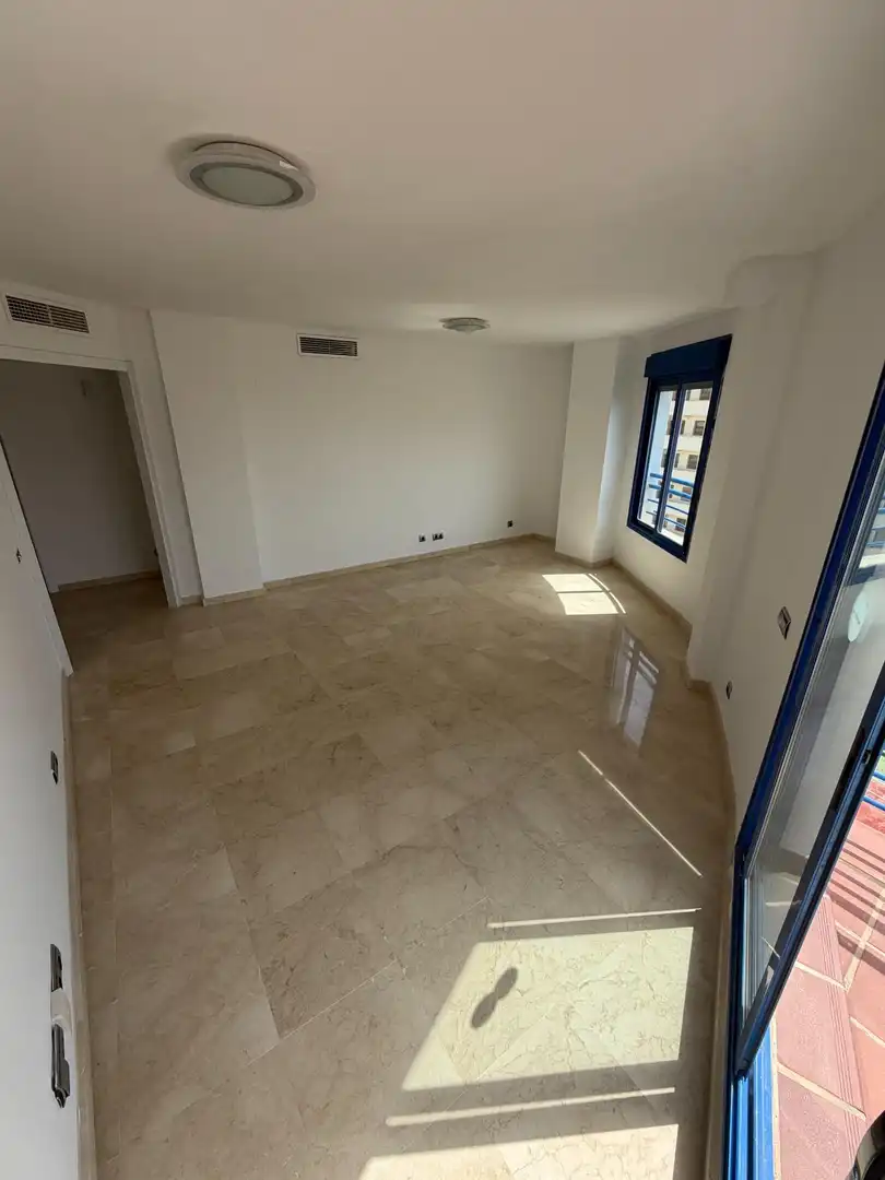 Schlafzimmer von Wohnungen zum Verkauf in Benalmádena mit Klimaanlage, Heizung und Terrasse