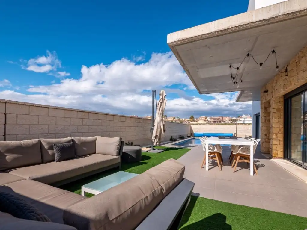 Terrassa de Casa o xalet en venda en Rojales amb Aire condicionat, Jardí privat i Piscina