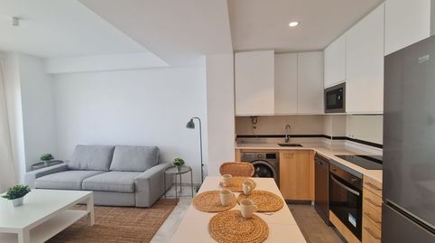 Photo 2 of Flat for rent in Maria Barrientos, 8, El Cónsul - Ciudad Universitaria - El Romeral, Málaga Capital