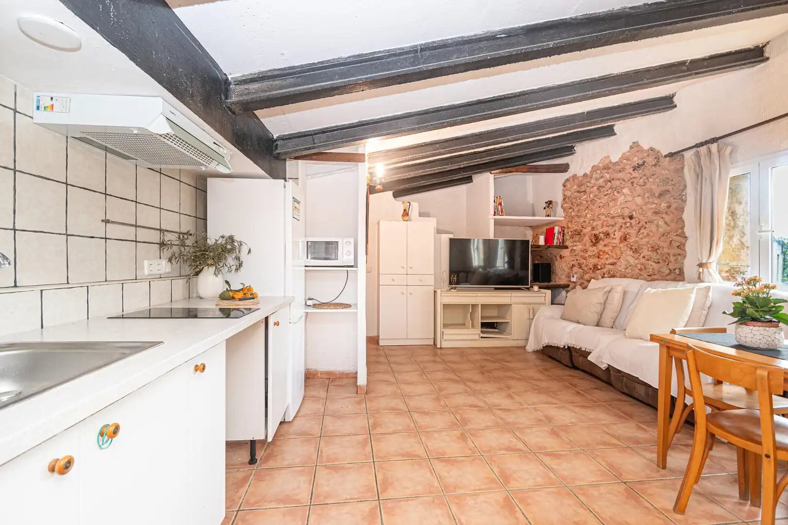 Casa rústica con terraza en venta en Llubí, imagen 4