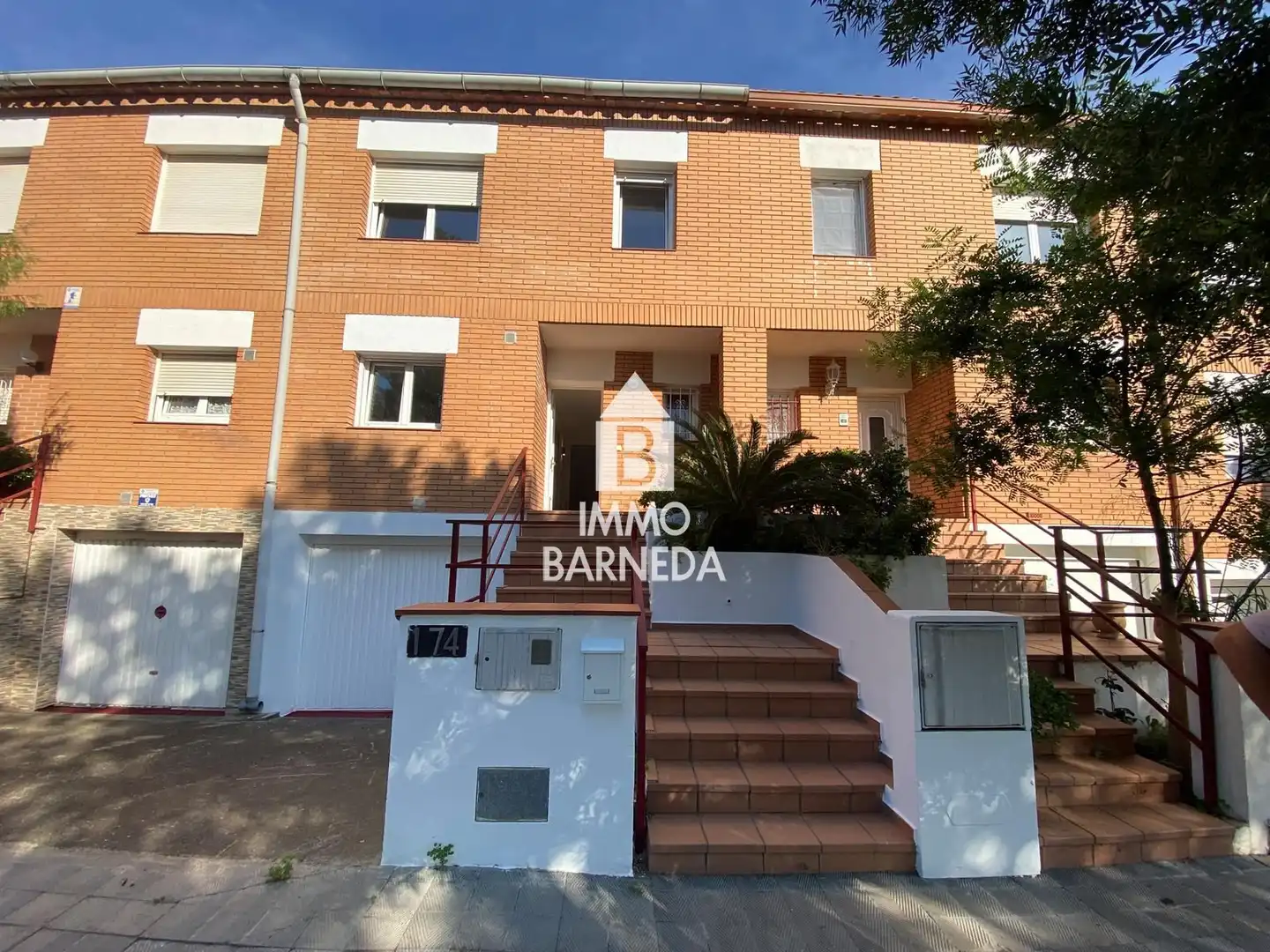 Vista exterior de Casa o xalet en venda en Roses amb Calefacció, Terrassa i Moblat