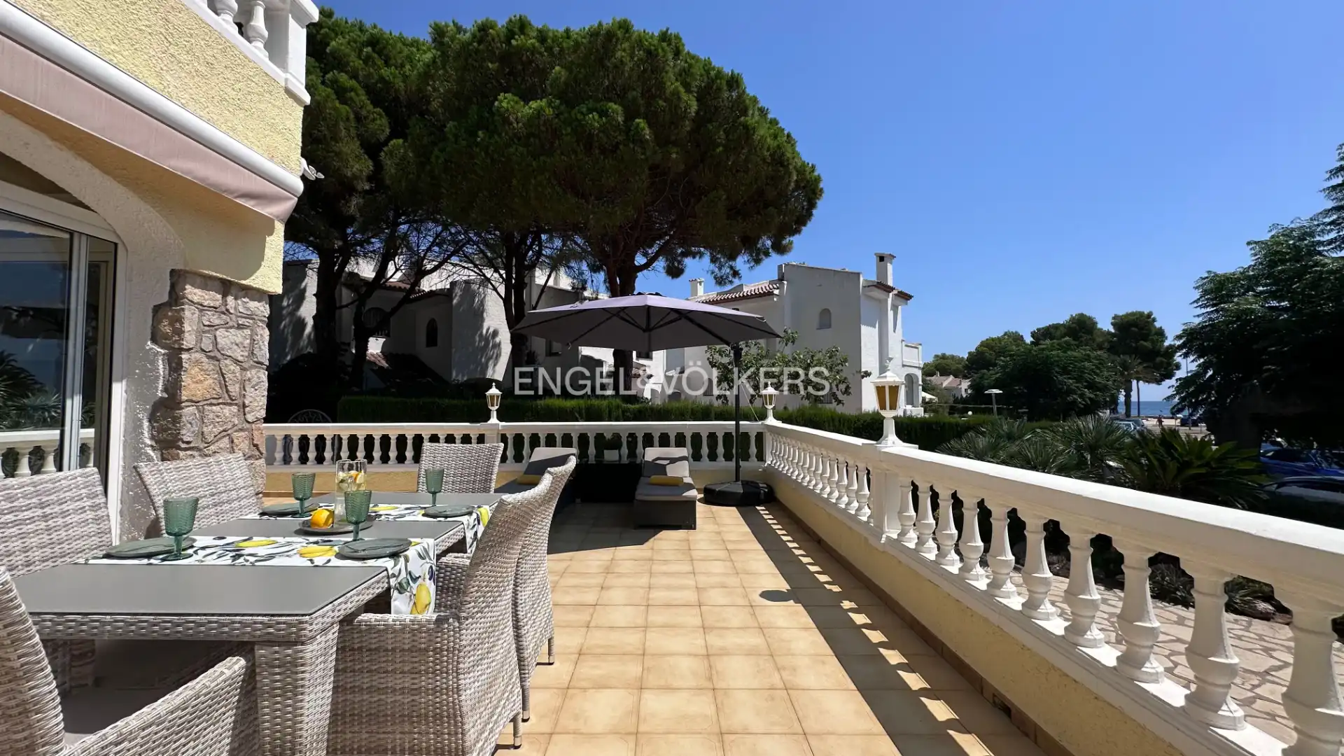 Terraza de Casa o chalet en venta en Mont-roig del Camp con Aire acondicionado, Calefacción y Jardín privado