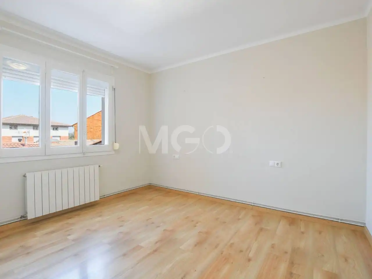 Habitación de Piso en venta en Sant Hipòlit de Voltregà con Calefacción, Parquet y Balcón