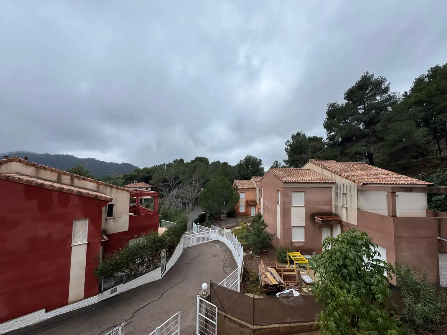 Vista exterior de Casa o chalet de alquiler en Serra con Calefacción, Jardín privado y Terraza