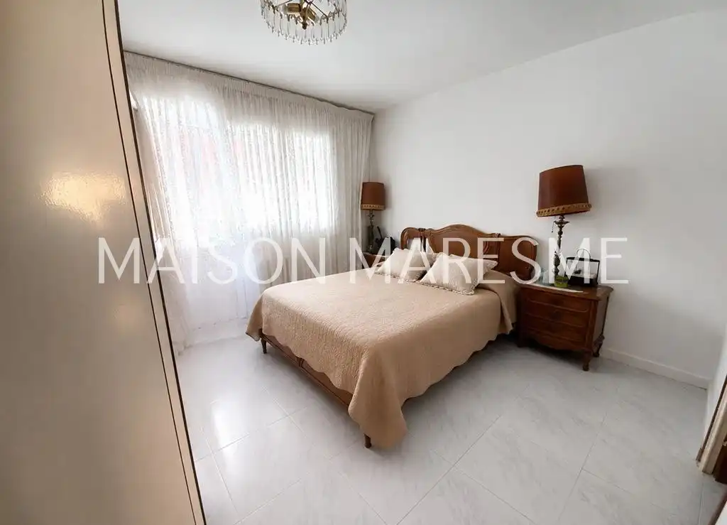 Habitación de Ático en venta en Canet de Mar con Calefacción, Terraza y Balcón