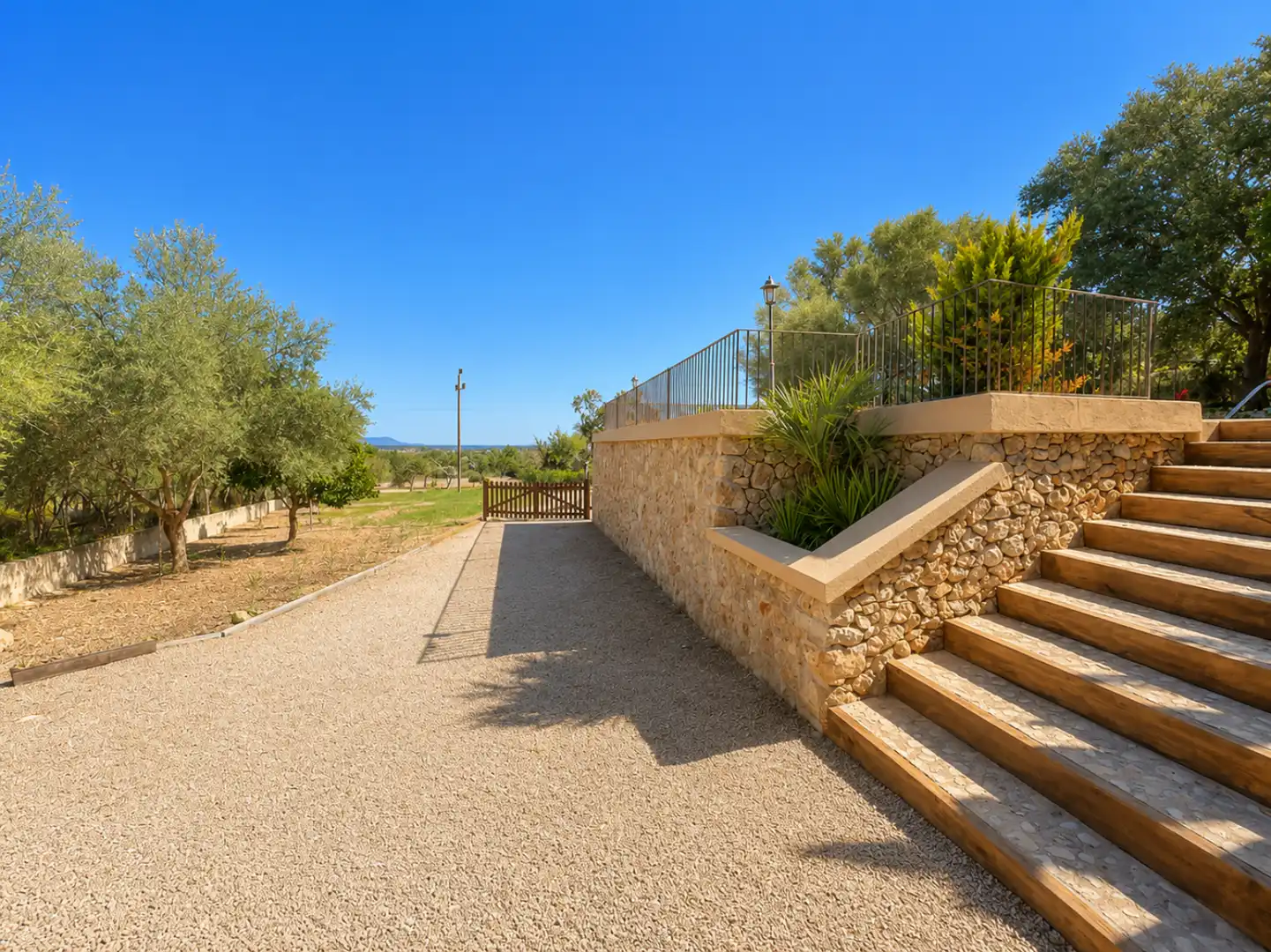 Terrace of Houses for rent in Santa Eugènia  with Air Conditioner, Heating and Private garden