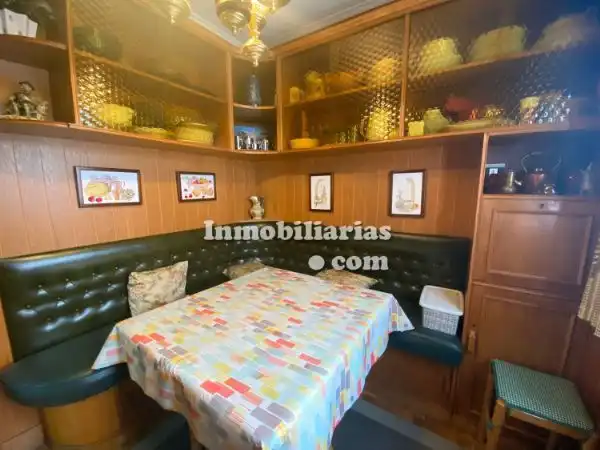 Piso en venta en Castro-Urdiales con Calefacción, Terraza y Horno
