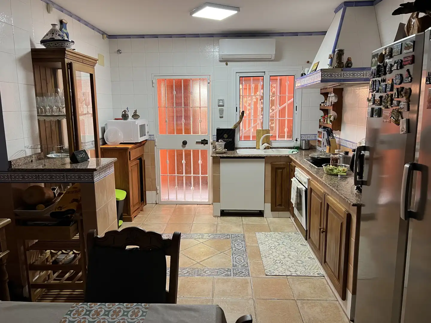 Cuina de Casa o xalet en venda en El Puerto de Santa María amb Aire condicionat, Jardí privat i Parquet