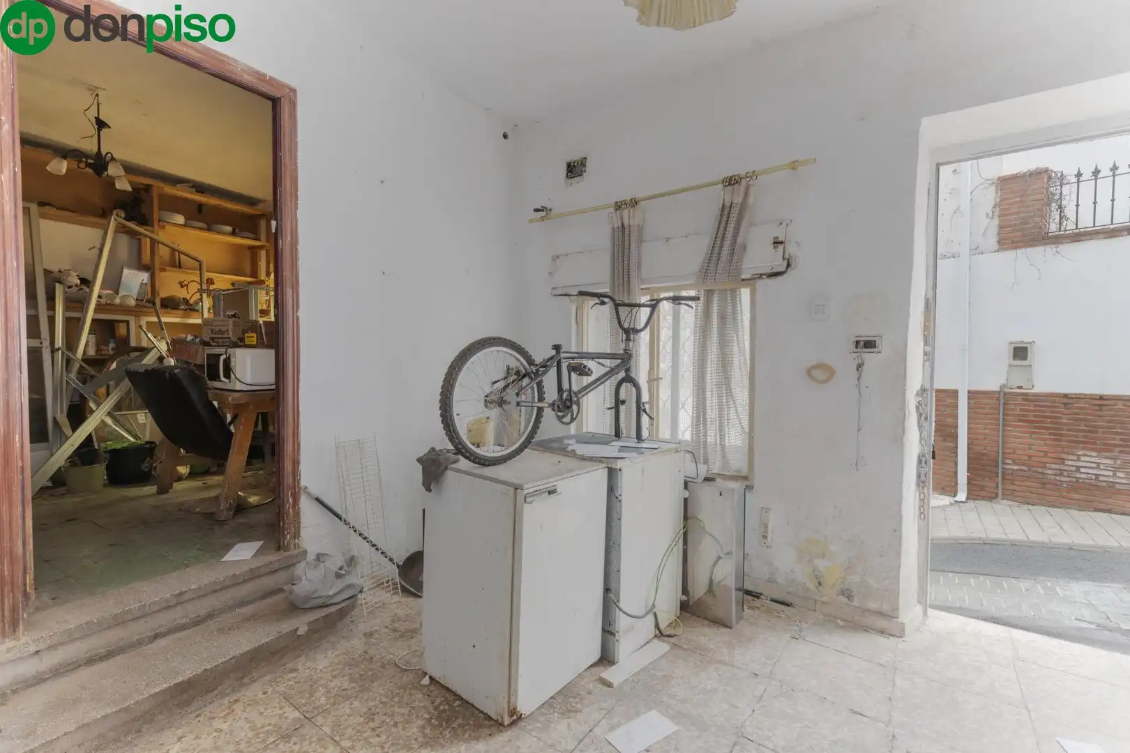 Kitchen of Houses for sale in Granada