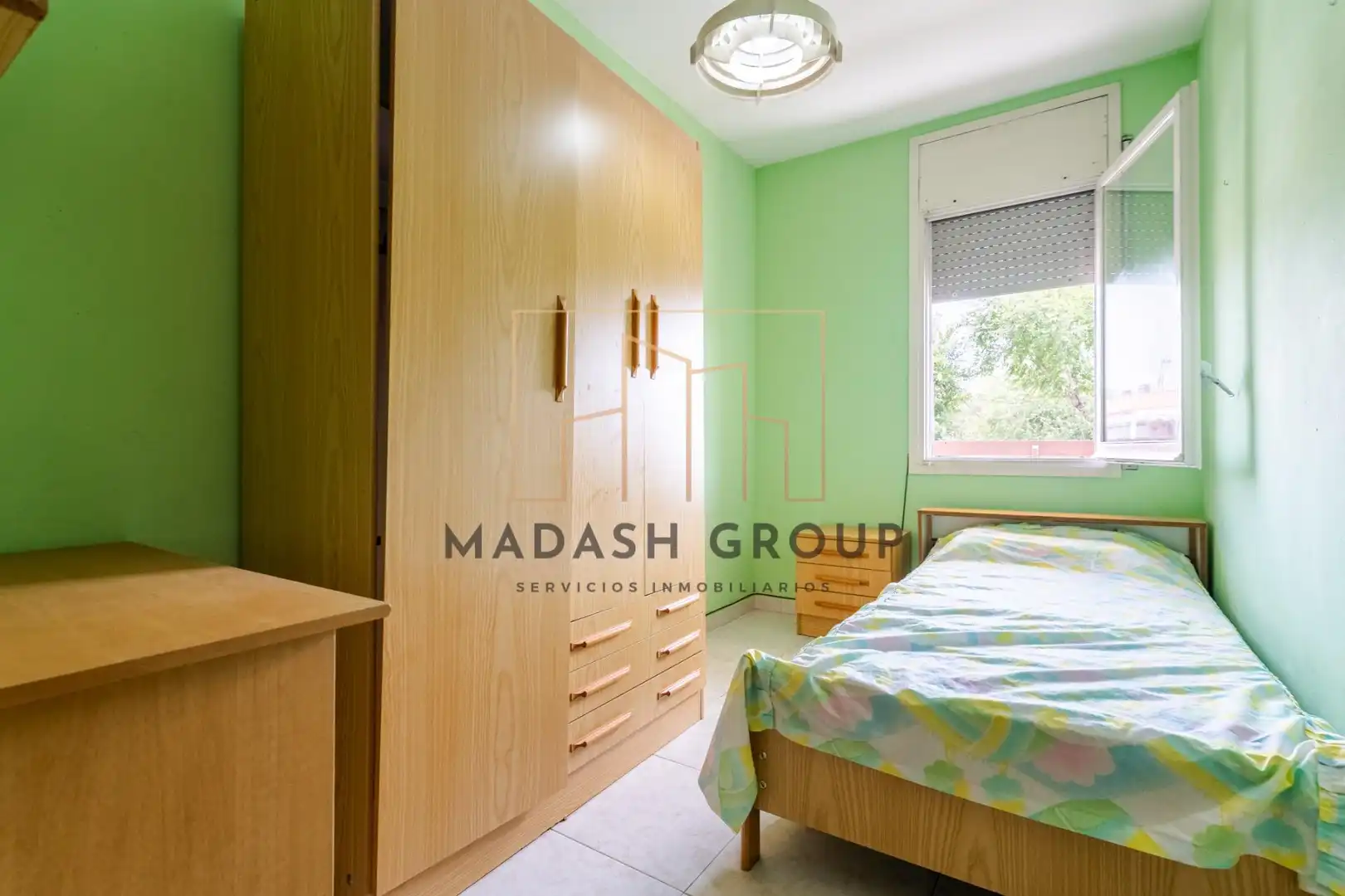 Habitación de Casa adosada en venta en Tarragona con Calefacción, Jardín privado y Terraza