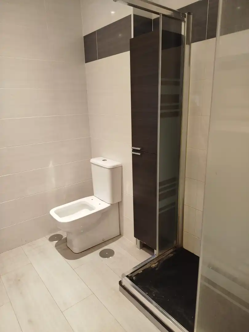 Badezimmer von Wohnung zum Verkauf in Chapinería mit Gemeinschaftspool