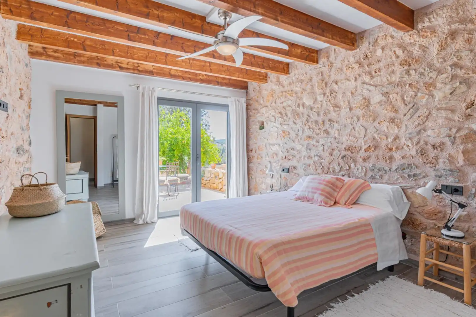 Schlafzimmer von Country house zur Miete in Manacor mit Klimaanlage, Heizung und Privatgarten