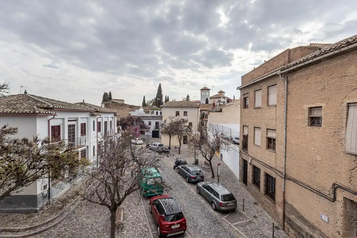 Casa con terraza en venta en Placeta de Abad 8