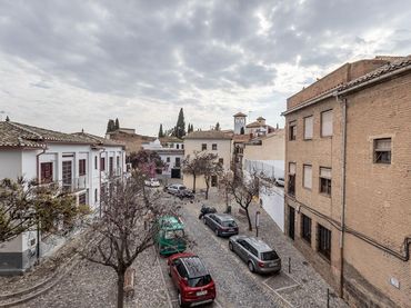 Casa amb balcó en venda a Placeta de Abad 8