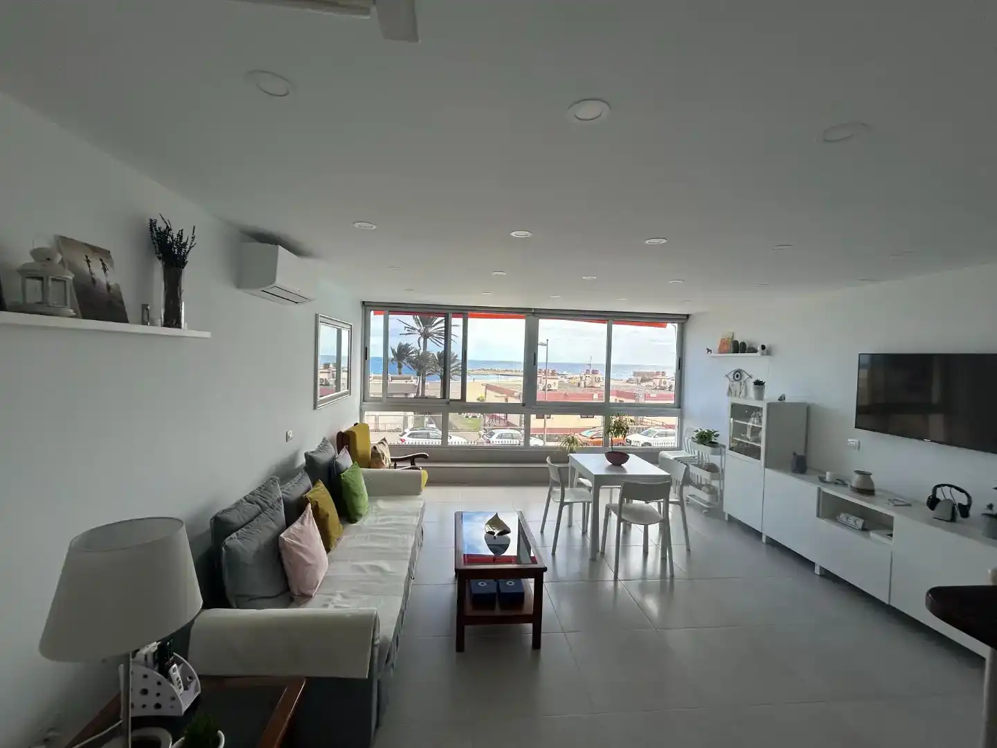 Sala d'estar de Pis en venda en San Bartolomé de Tirajana amb Aire condicionat, Traster i Piscina