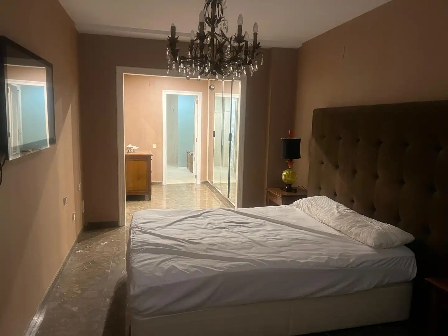 Habitación de Piso de alquiler en Tavernes de la Valldigna con Aire acondicionado y Amueblado