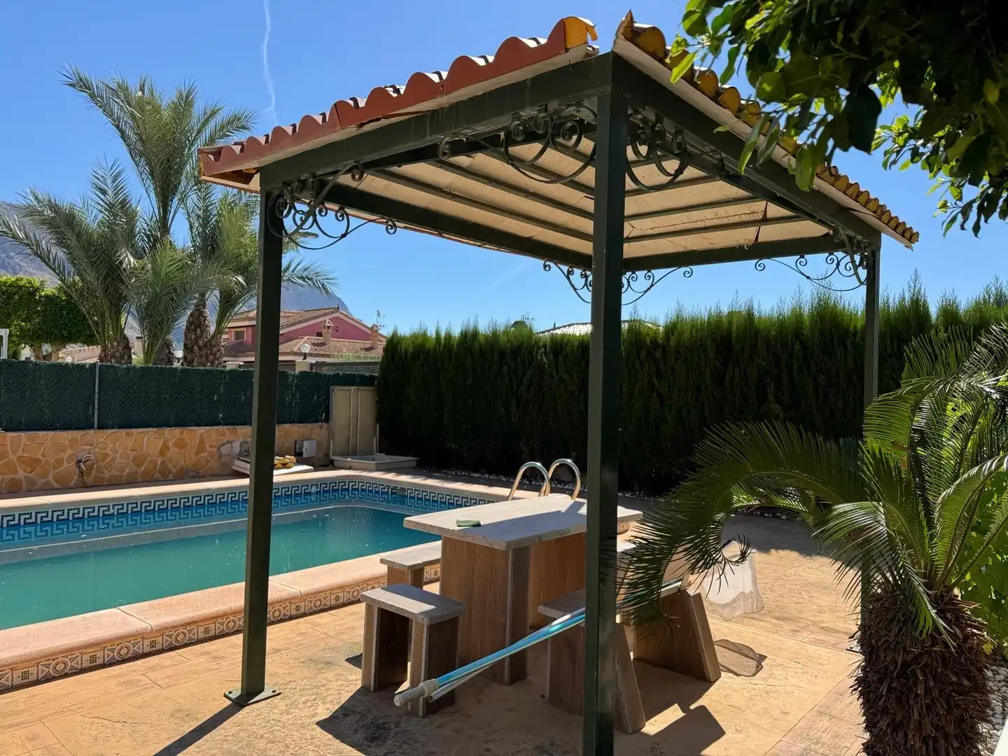 Terrassa de Casa o xalet en venda en Orihuela amb Aire condicionat, Jardí privat i Traster