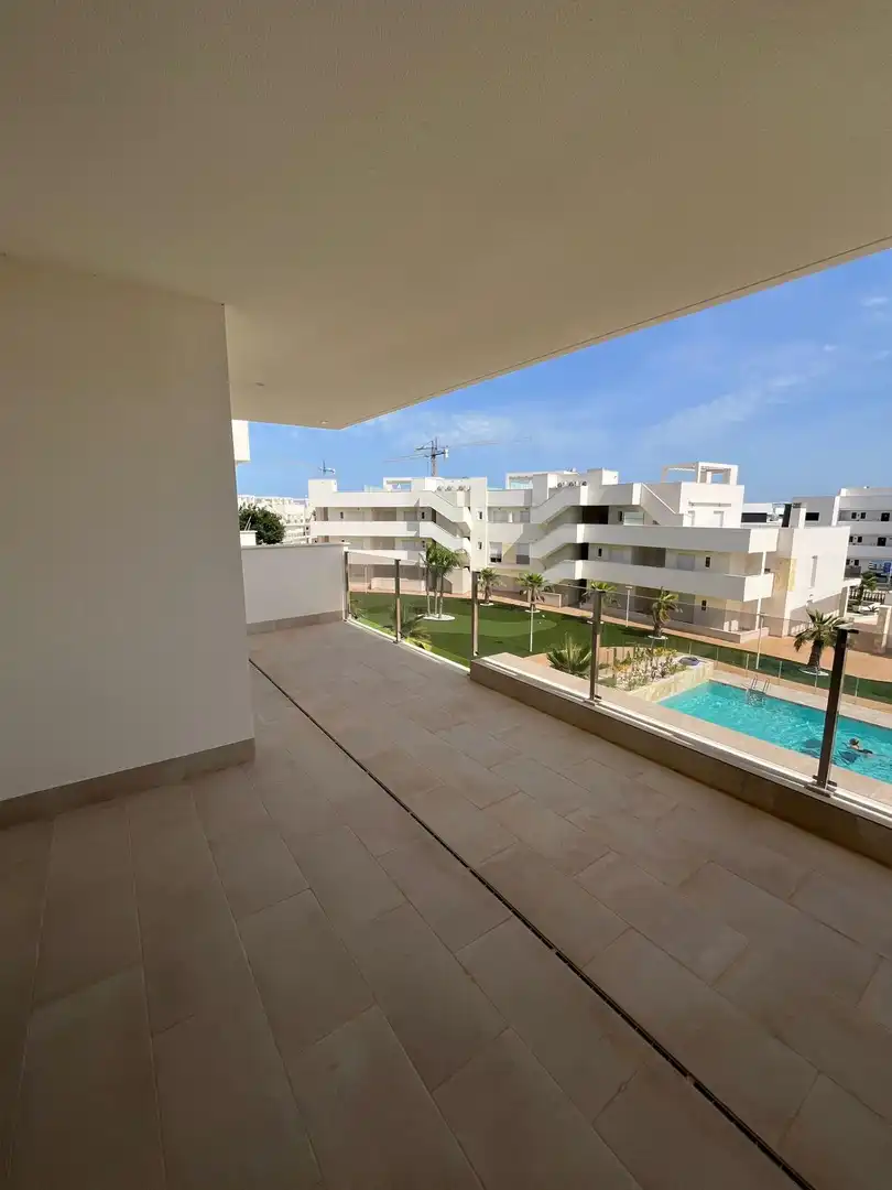 Terraza de Apartamento en venta en Guardamar del Segura con Aire acondicionado, Calefacción y Jardín privado