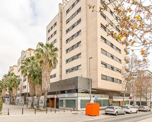 Vista exterior de Local en venda en Terrassa