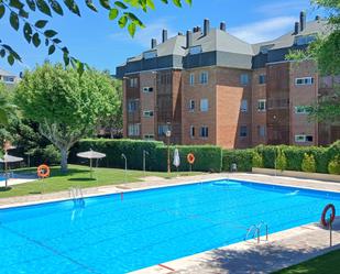 Swimming pool of Flat for sale in Majadahonda  with Air Conditioner and Terrace