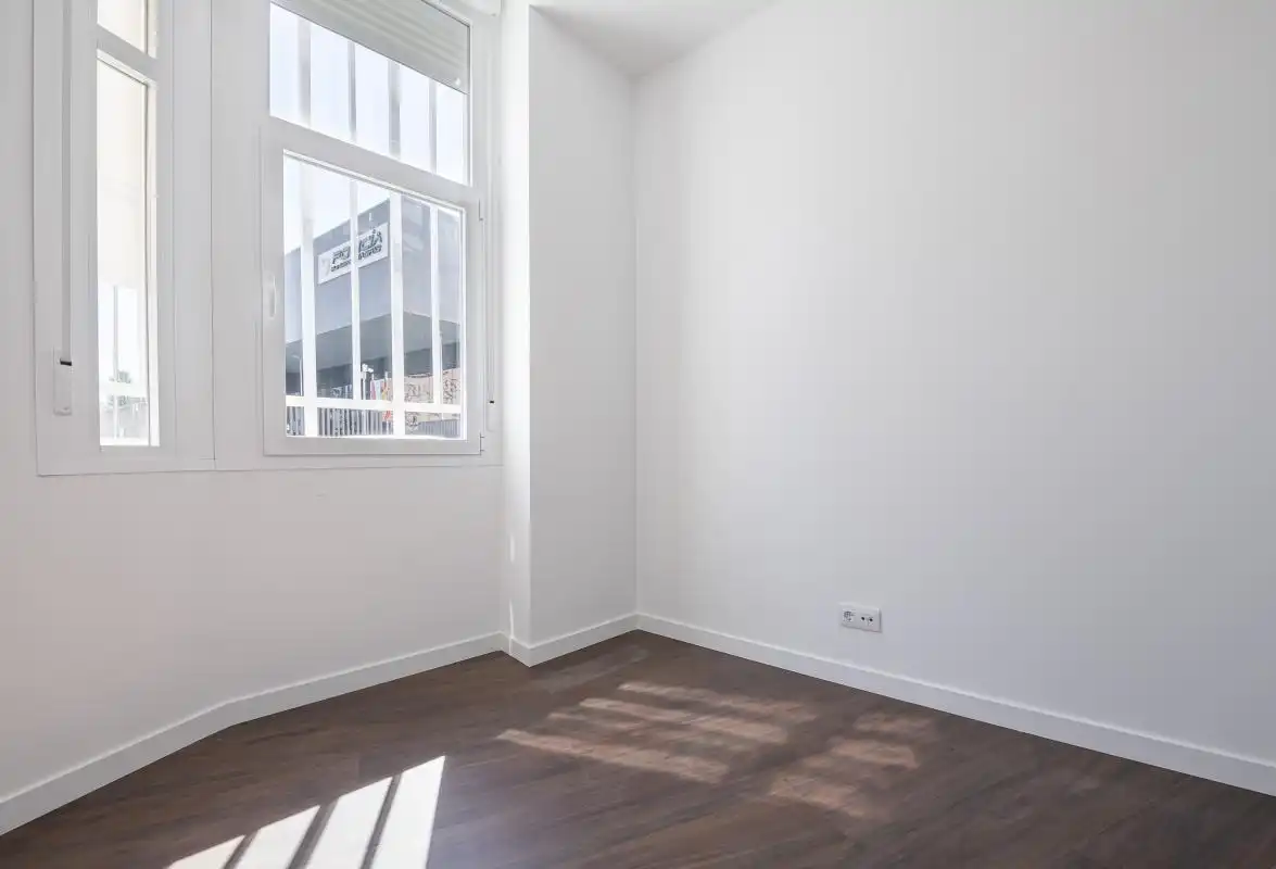 Ground floor for sale in Madrid  with Air Conditioner and Heating