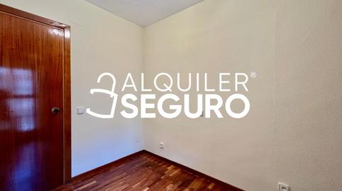 Photo 4 of Flat to rent in Melchor Fernández Almagro, La Paz, Madrid