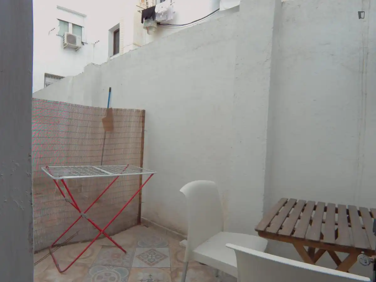 Study for rent in Puerta del Ángel