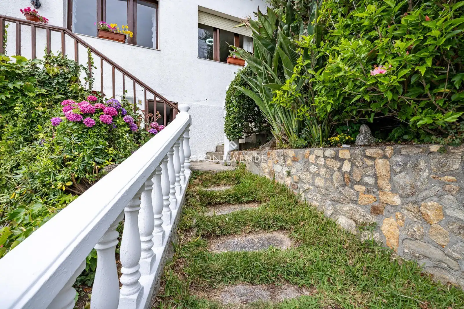 Terrace of Houses for sale in Vigo   with Private garden, Terrace and Furnished
