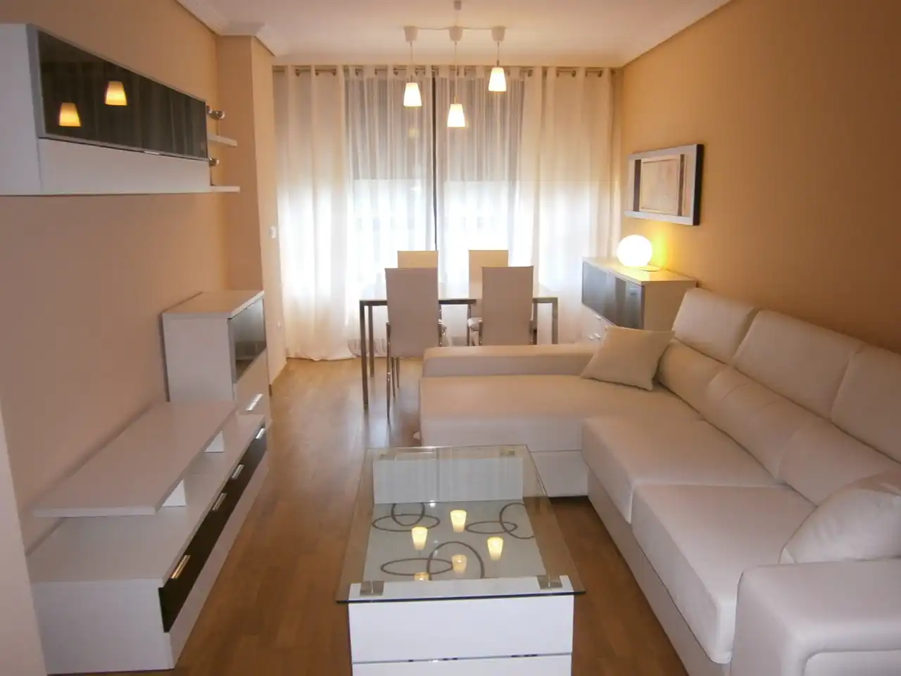 Sala de estar de Apartamento en venta en Pontevedra Capital  con Calefacción, Parquet y Trastero
