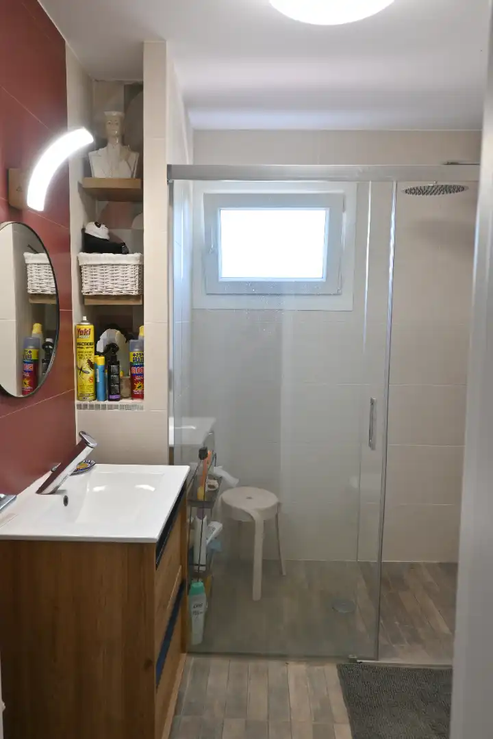 Bany de Casa o xalet en venda en Las Gabias amb Jardí privat, Terrassa i Traster