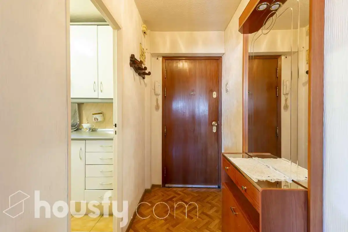 Habitación de Piso en venta en Madrid con Trastero