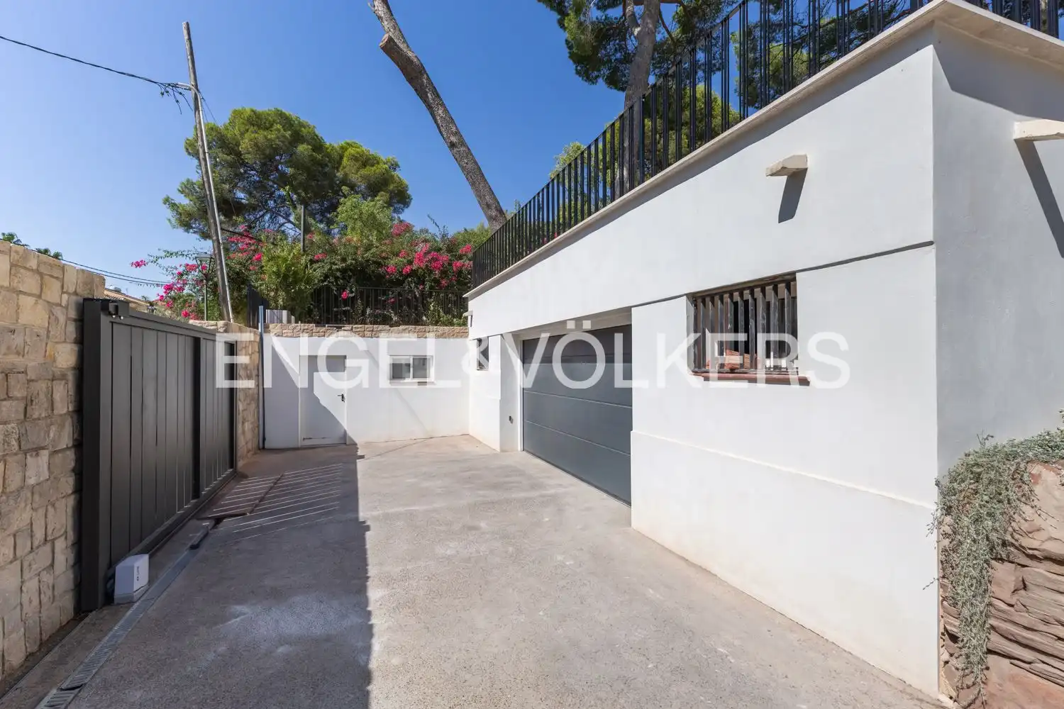 Casa o xalet de lloguer a Avinguda Acàcies, Campolivar