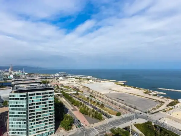 Vista exterior de Ático de alquiler en Barcelona con Aire acondicionado, Calefacción y Parquet