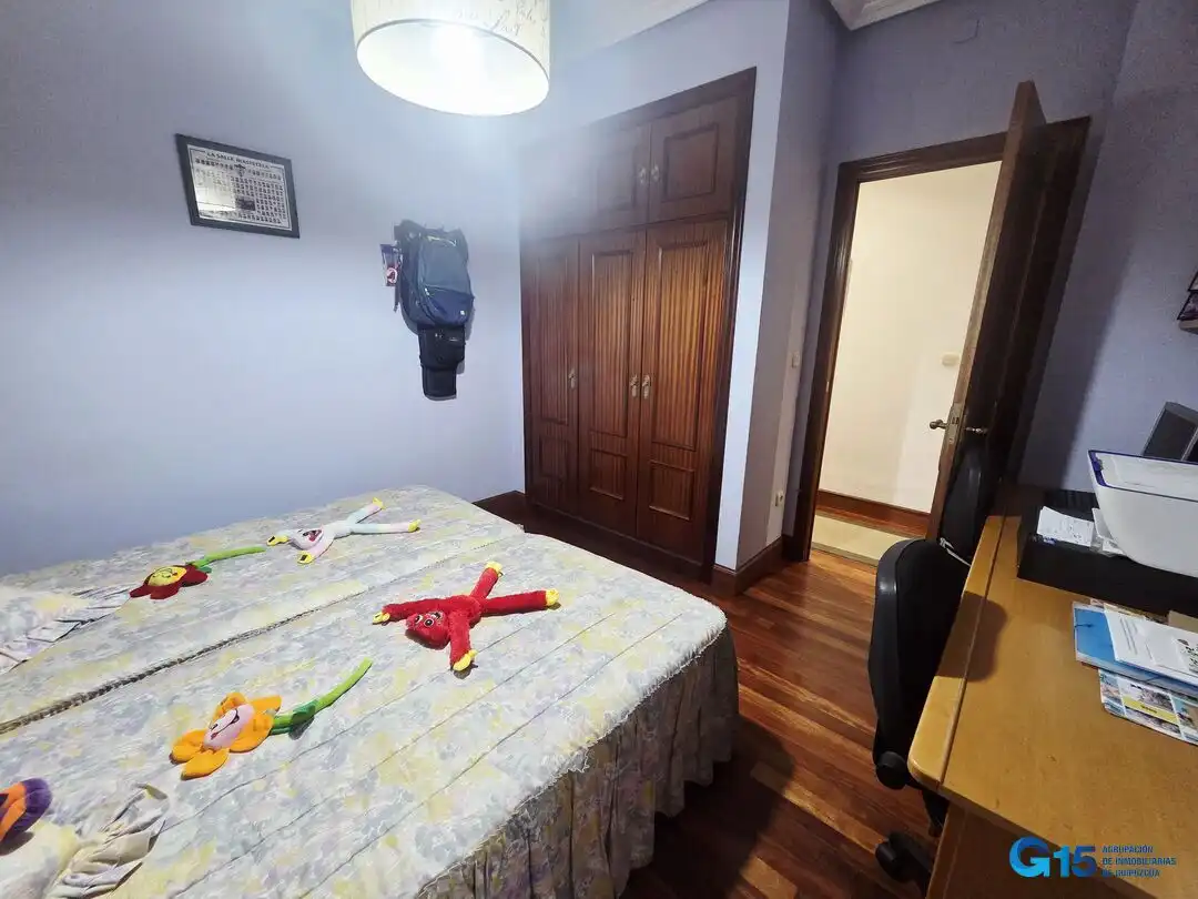 Habitación de Piso en venta en Errenteria con Calefacción, Terraza y Amueblado