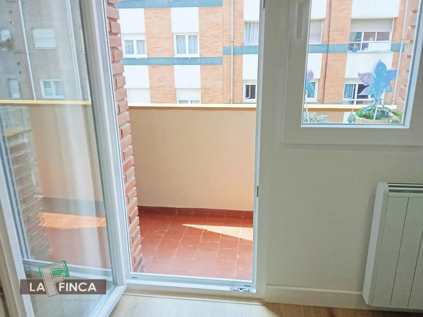 Terraza de Piso en venta en Oviedo  con Calefacción y Terraza