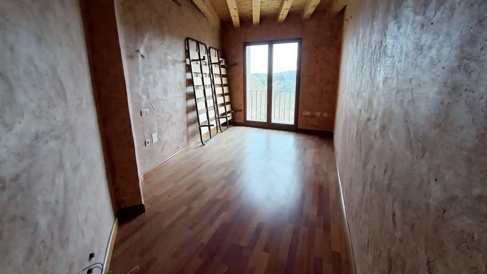 Dormitori de Edifici en venda en Pereruela