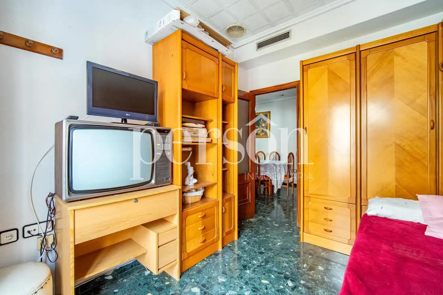 Habitación de Piso en venta en Valencia con Aire acondicionado, Terraza y Amueblado