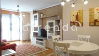 Living room of Flat to rent in Santander  with Heating, Parquet flooring and Furnished