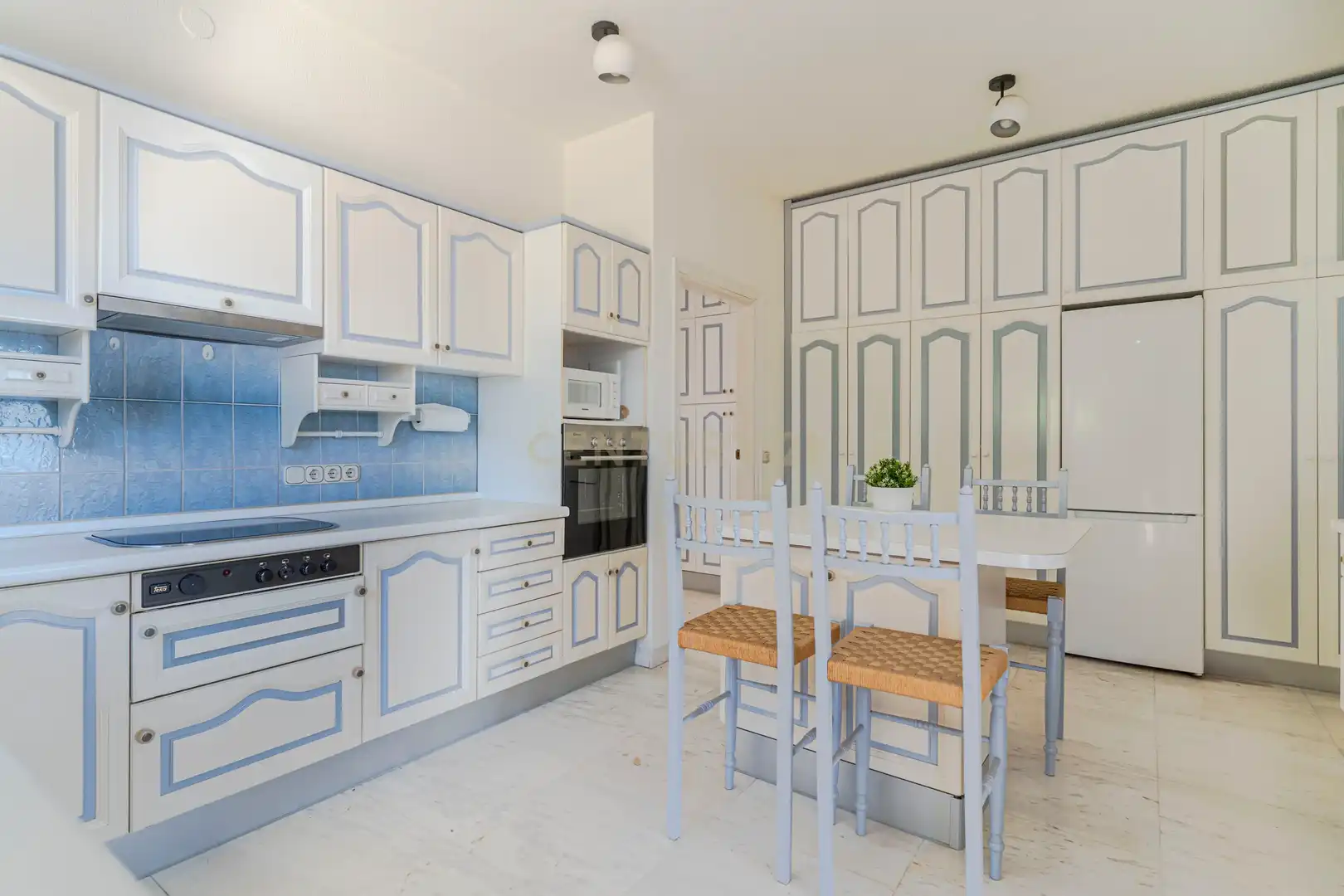 Kitchen of Houses for sale in Almuñécar  with Air Conditioner, Private garden and Storage room