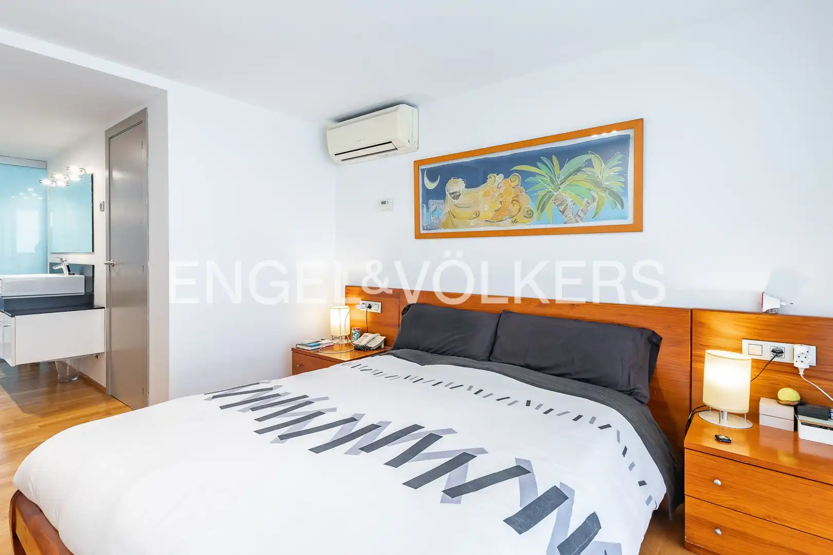 Habitación de Casa adosada en venta en Barcelona con Aire acondicionado, Calefacción y Parquet