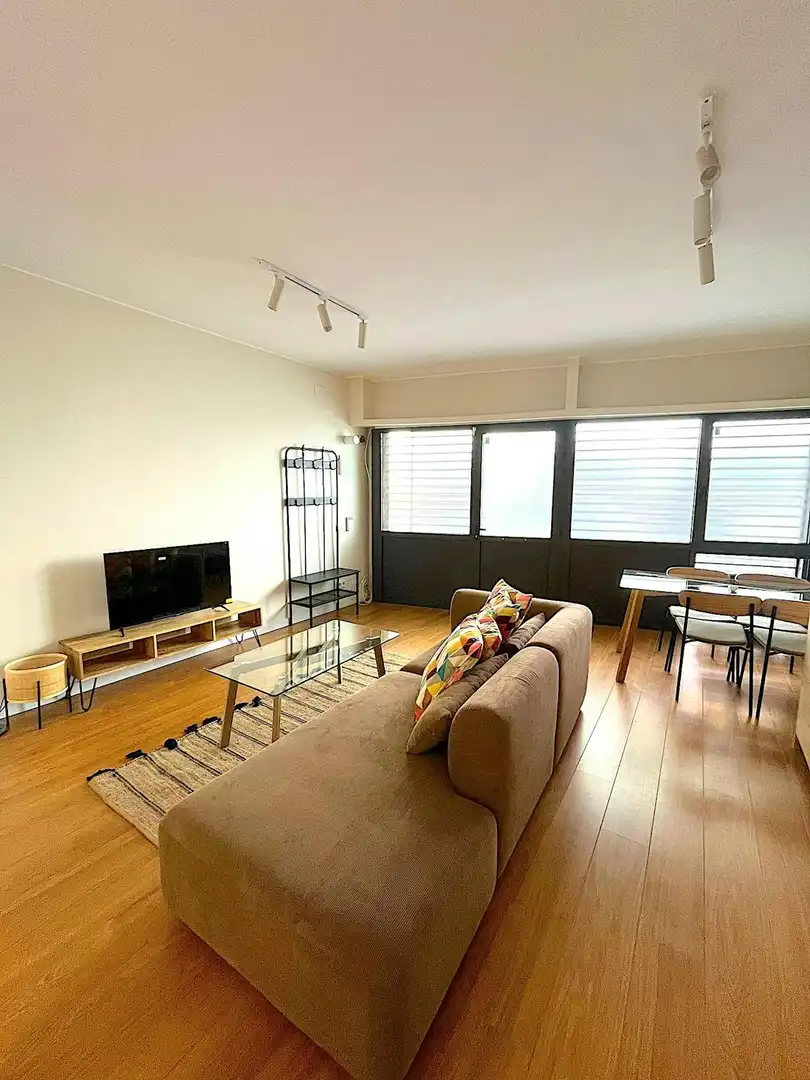 Sala de estar de Piso de alquiler en Barcelona con Aire acondicionado, Calefacción y Amueblado