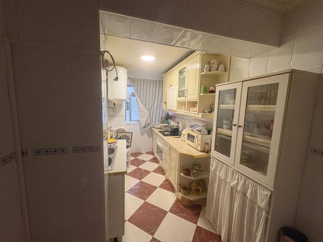 Piso en Venta en Avenida Doña Francisquita en Juan XXIII - Rochelambert