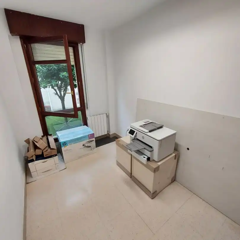 Büro zum Verkauf in Abadiño  mit Heizung und Möbliert