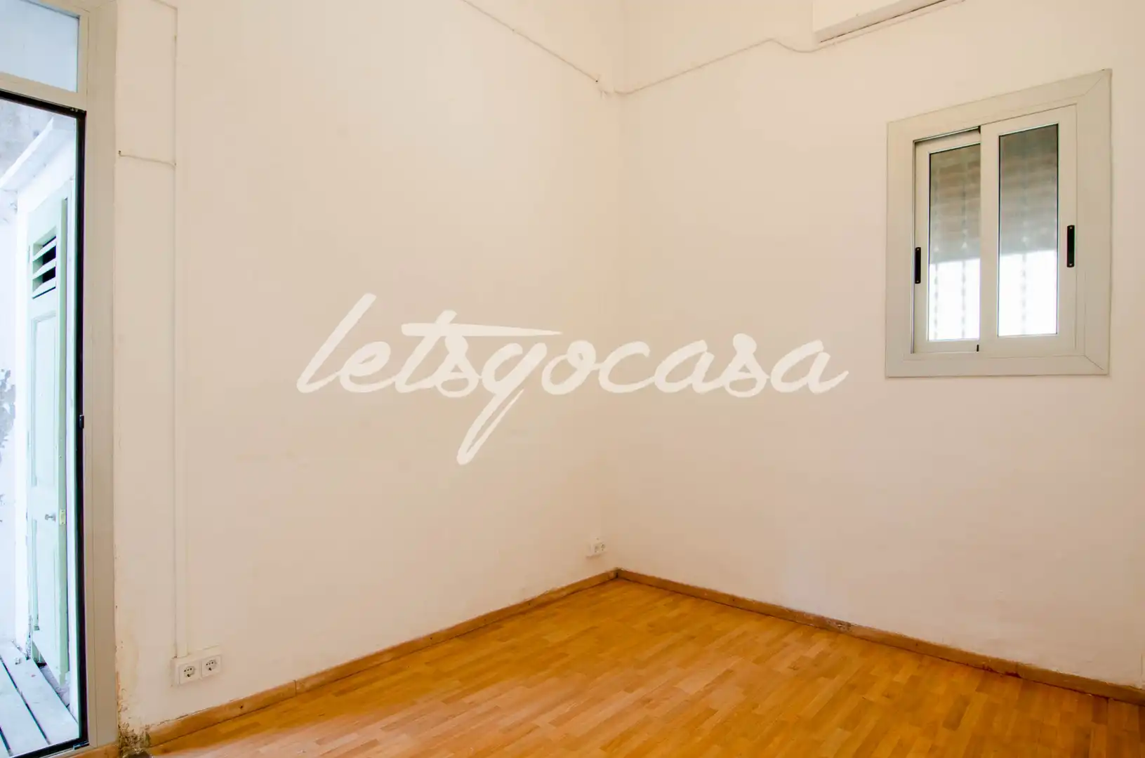 Habitación de Local en venta en Barcelona con Terraza