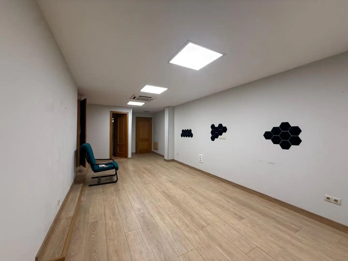 Office for rent in A Coruña Capital   with Air Conditioner and Internet