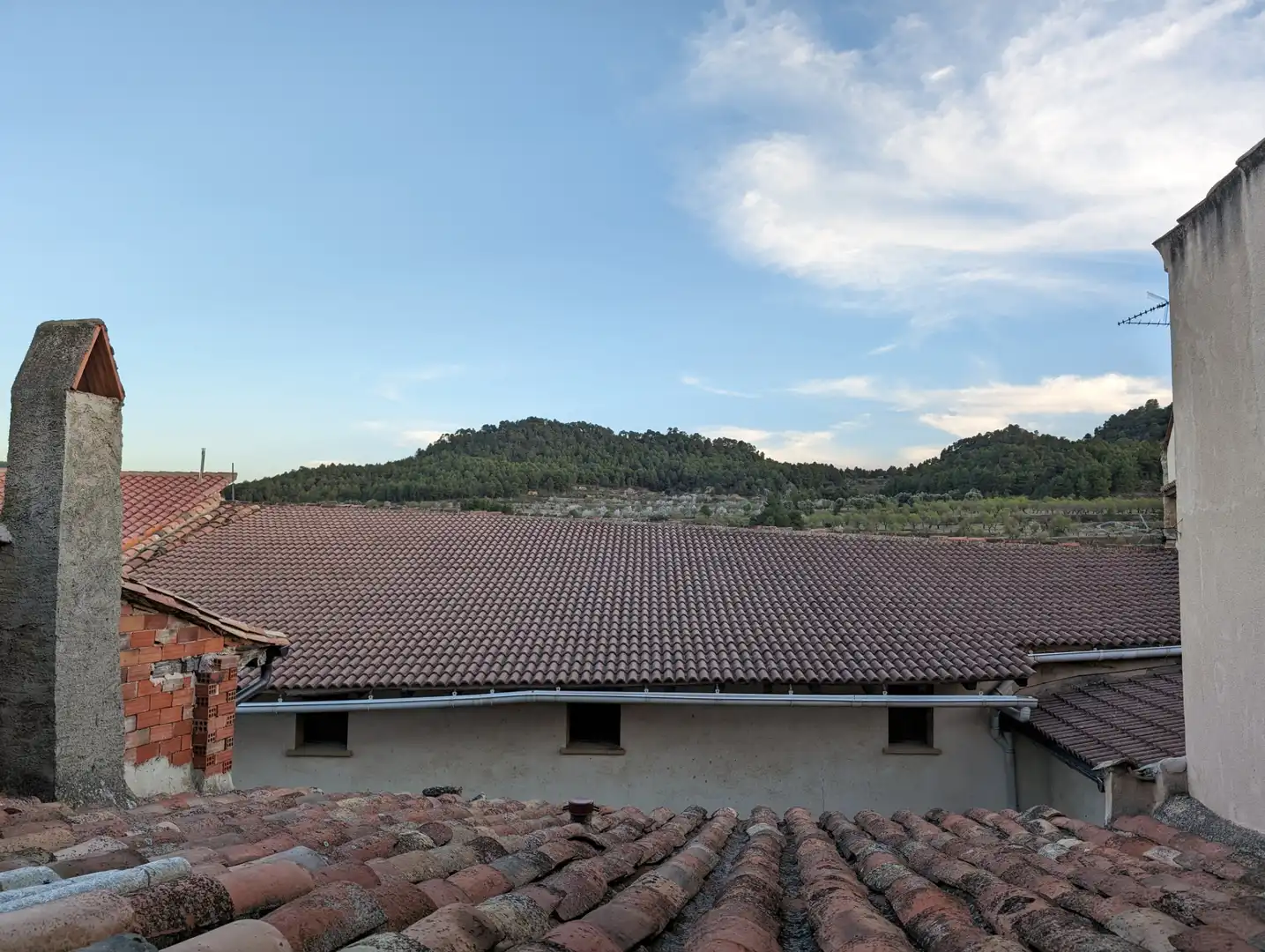 Vista exterior de Casa o chalet en venta en Ráfales con Terraza y Balcón