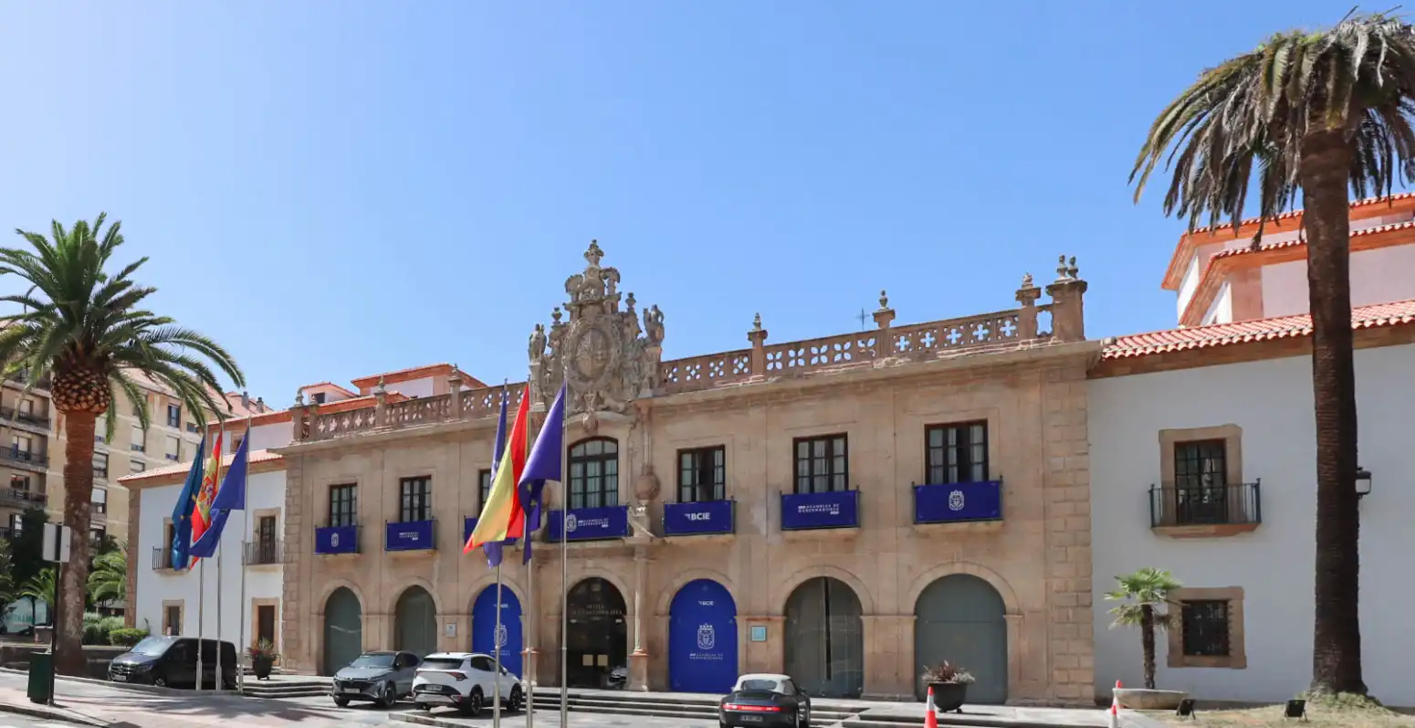 Außenansicht von Wohnung zur Miete in Oviedo  mit Heizung und Parkett