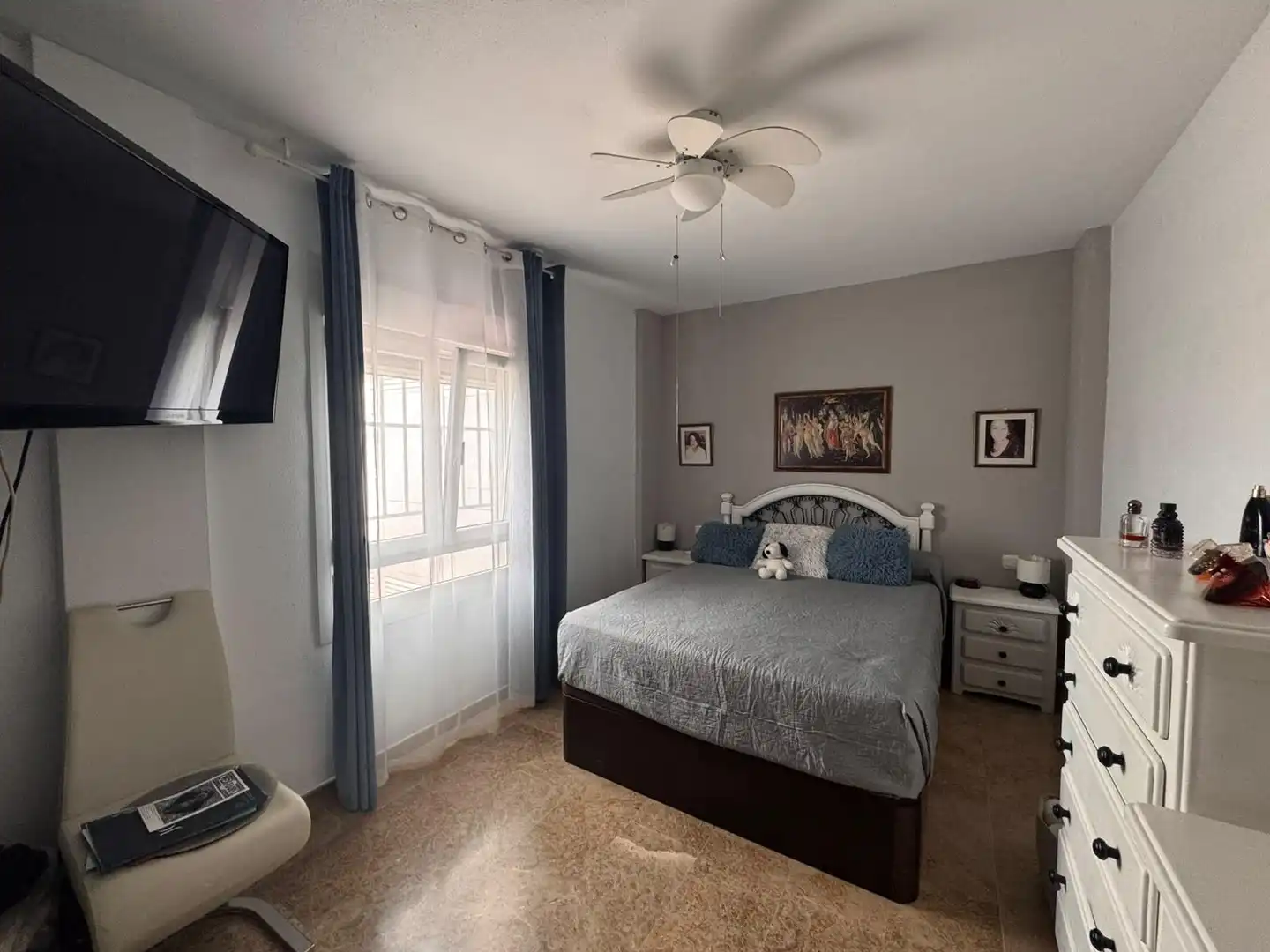 Dormitori de Apartament en venda en Carretera de Cádiz