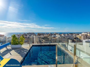 Pis amb piscina en venda a Orihuela Costa
