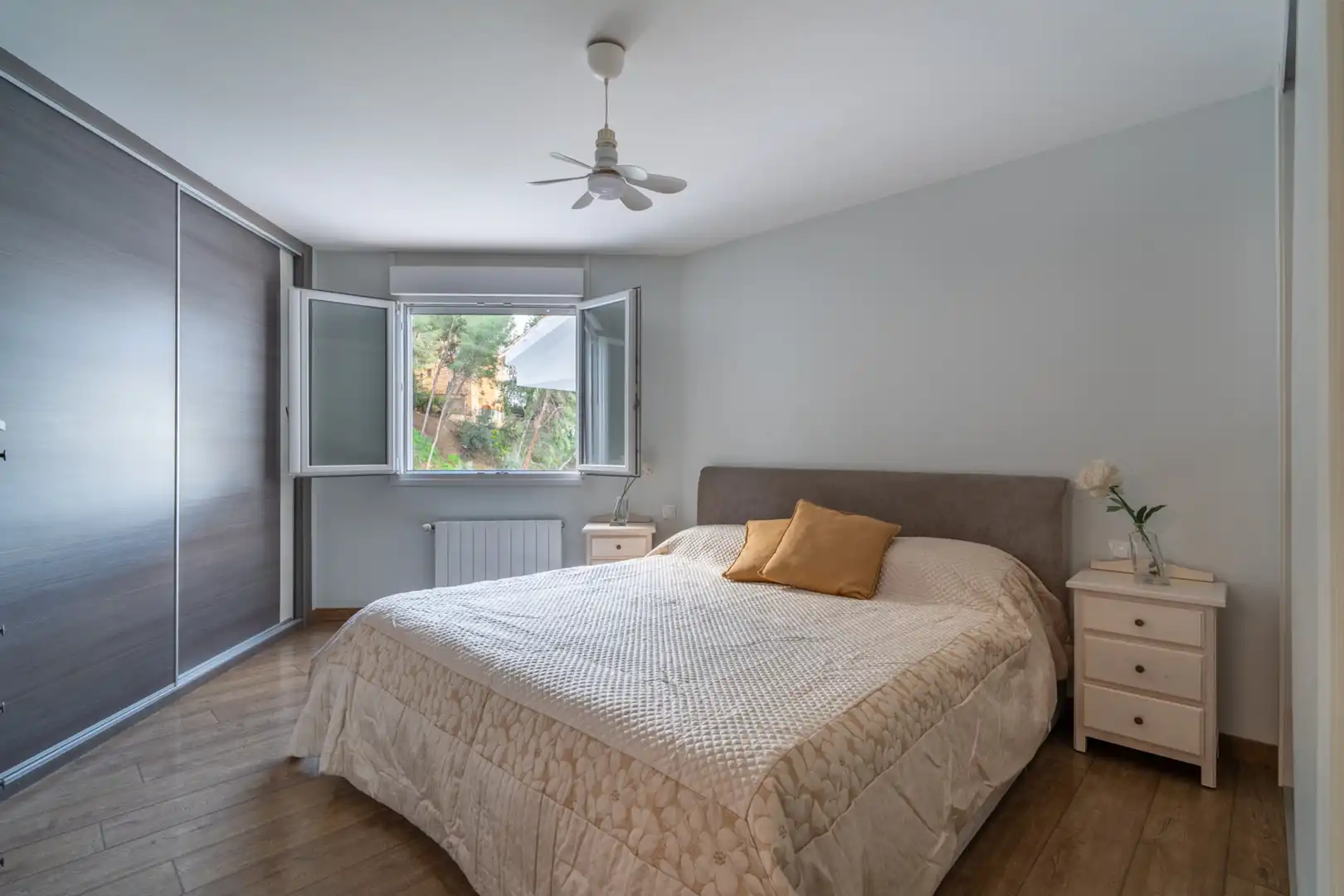 Bedroom of Houses for sale in Málaga  with Air Conditioner, Heating and Private garden